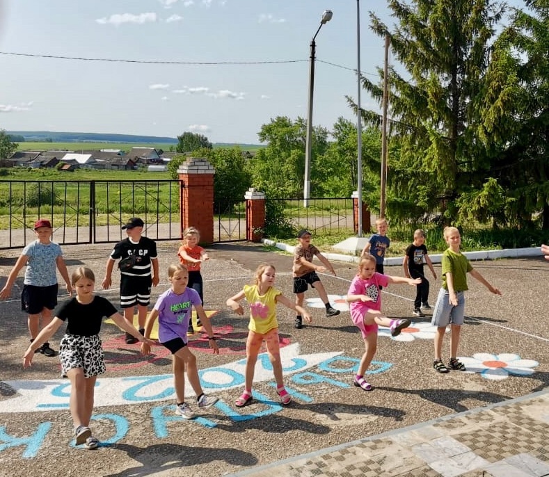 5 день в пришкольном лагере труда и отдыха.