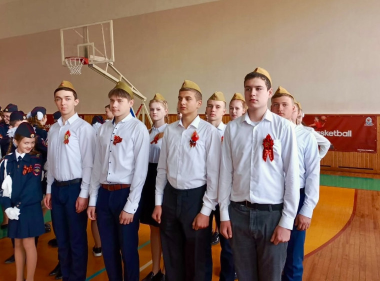 Блестящее выступление на смотре-конкурсе строя и песни!.